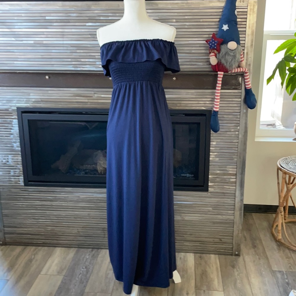maxi dress (brand New)